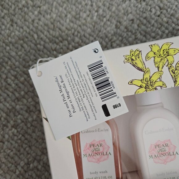 NEW Gift Set Crabtree and Eveyln Lotion Body Bath and Body Shower Gel - Picture 6 of 6